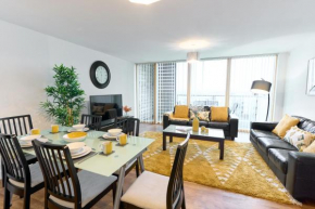 ShortstayMK Vizion apartments, with free superfast wi-fi, parking, Sky sports and movies
